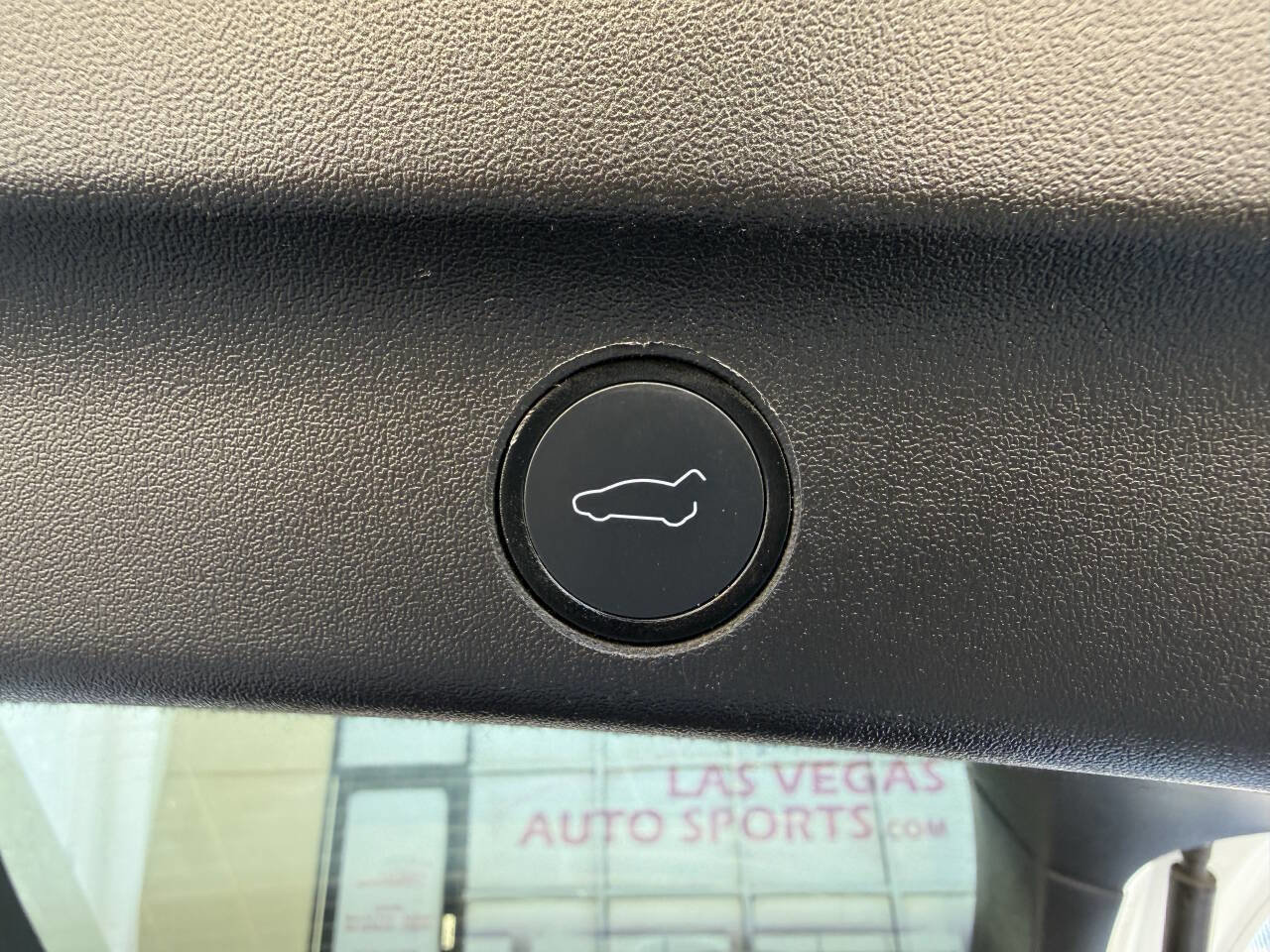 Used 2021 Tesla Model Y Long Range AWD/4WD image 19