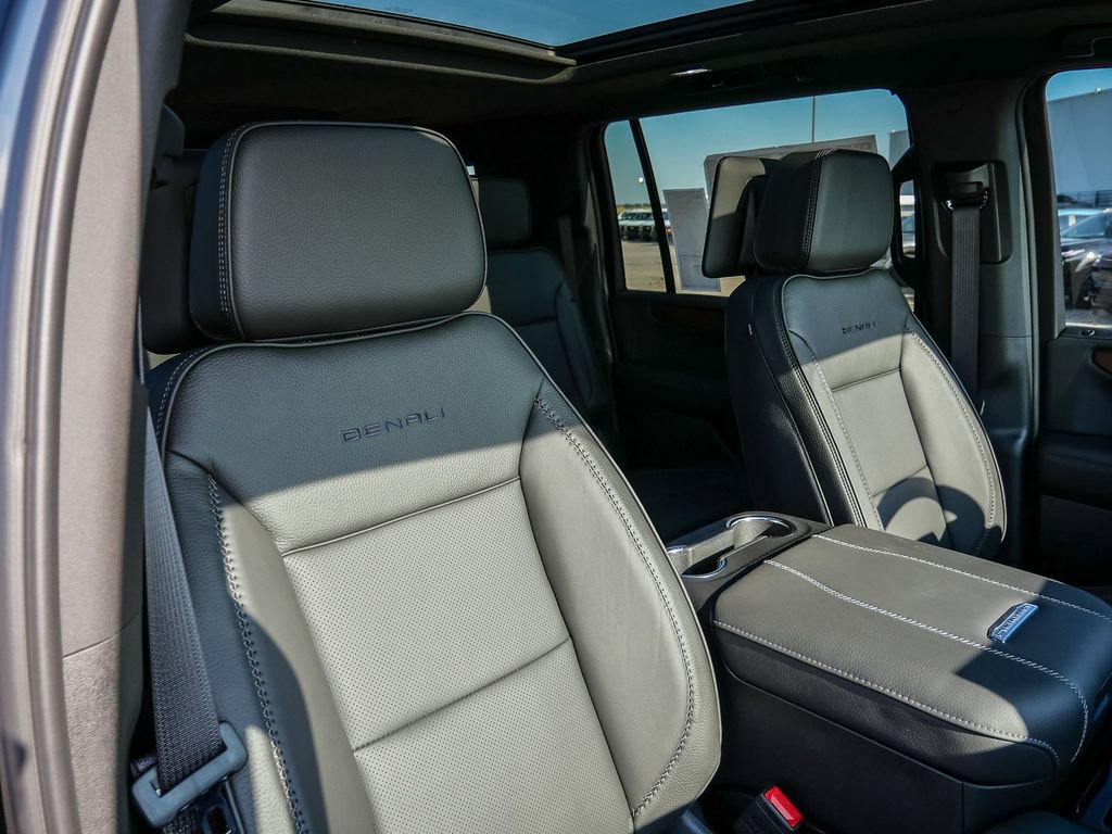 New 2026 GMC Yukon XL Denali w/ Advanced Technology Package AWD/4WD image 21