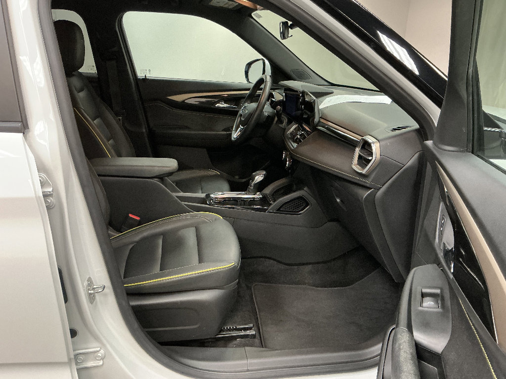 Used 2024 Chevrolet TrailBlazer ACTIV w/ Driver Confidence Package FWD image 31