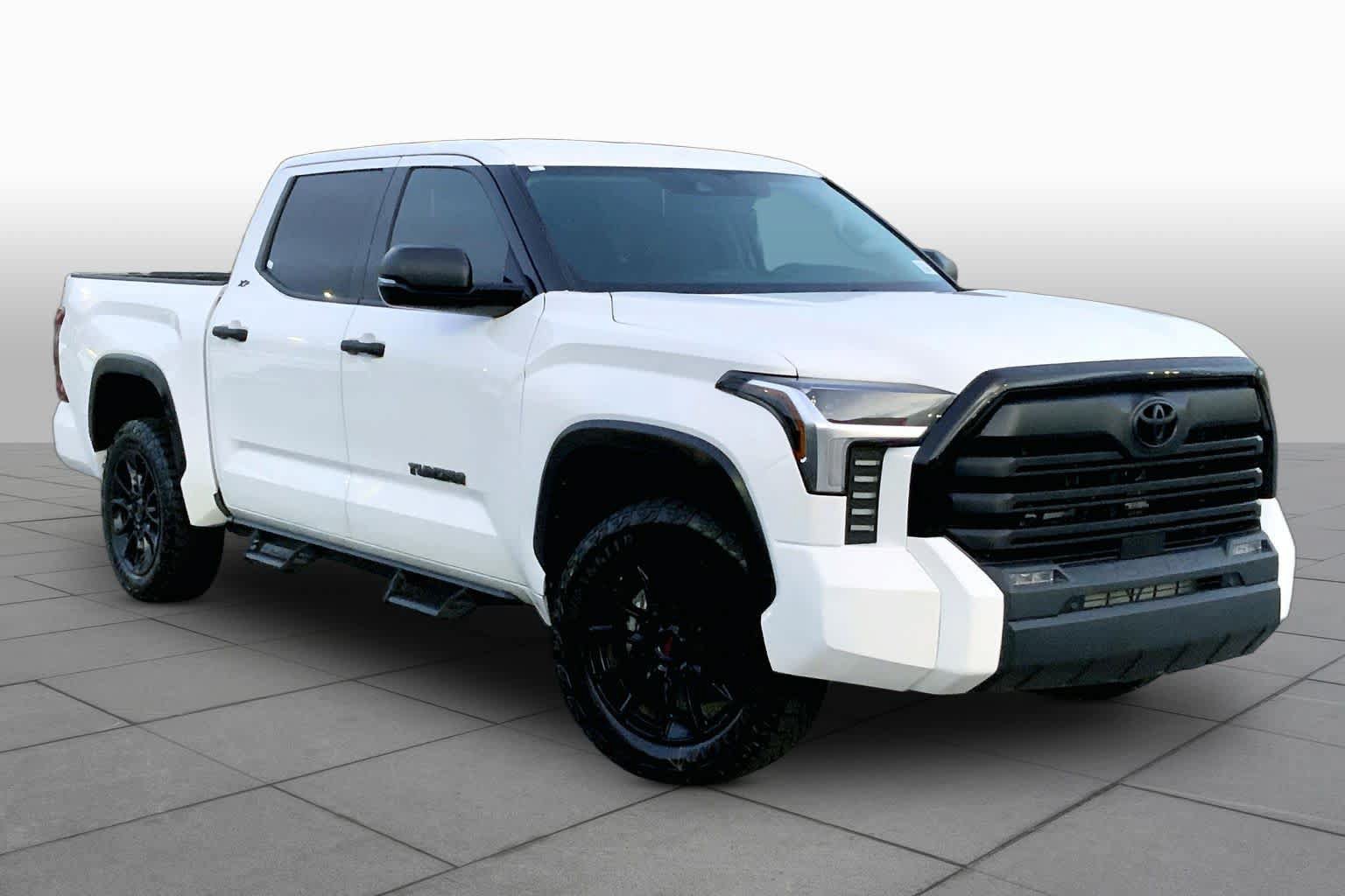 Used 2023 Toyota Tundra SR5 w/ SR5 Convenience Package AWD/4WD image 3
