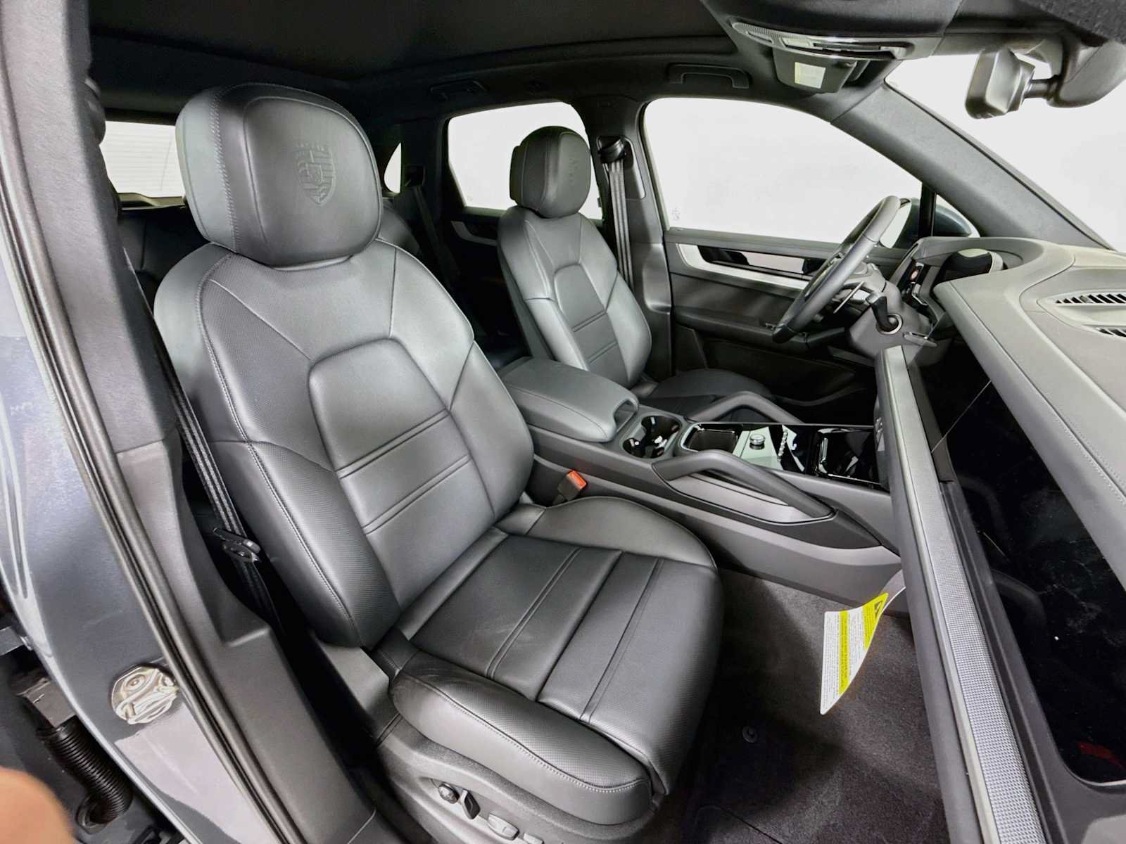 New 2026 Porsche Cayenne AWD/4WD image 29
