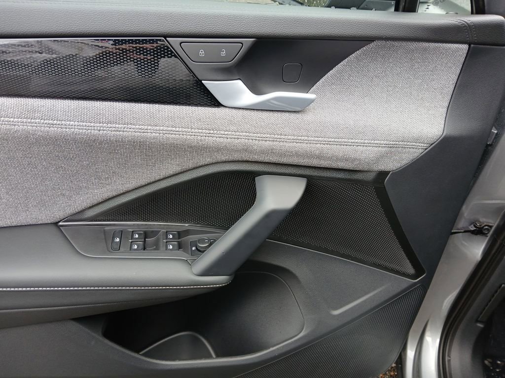 New 2026 Volkswagen Tiguan S image 11