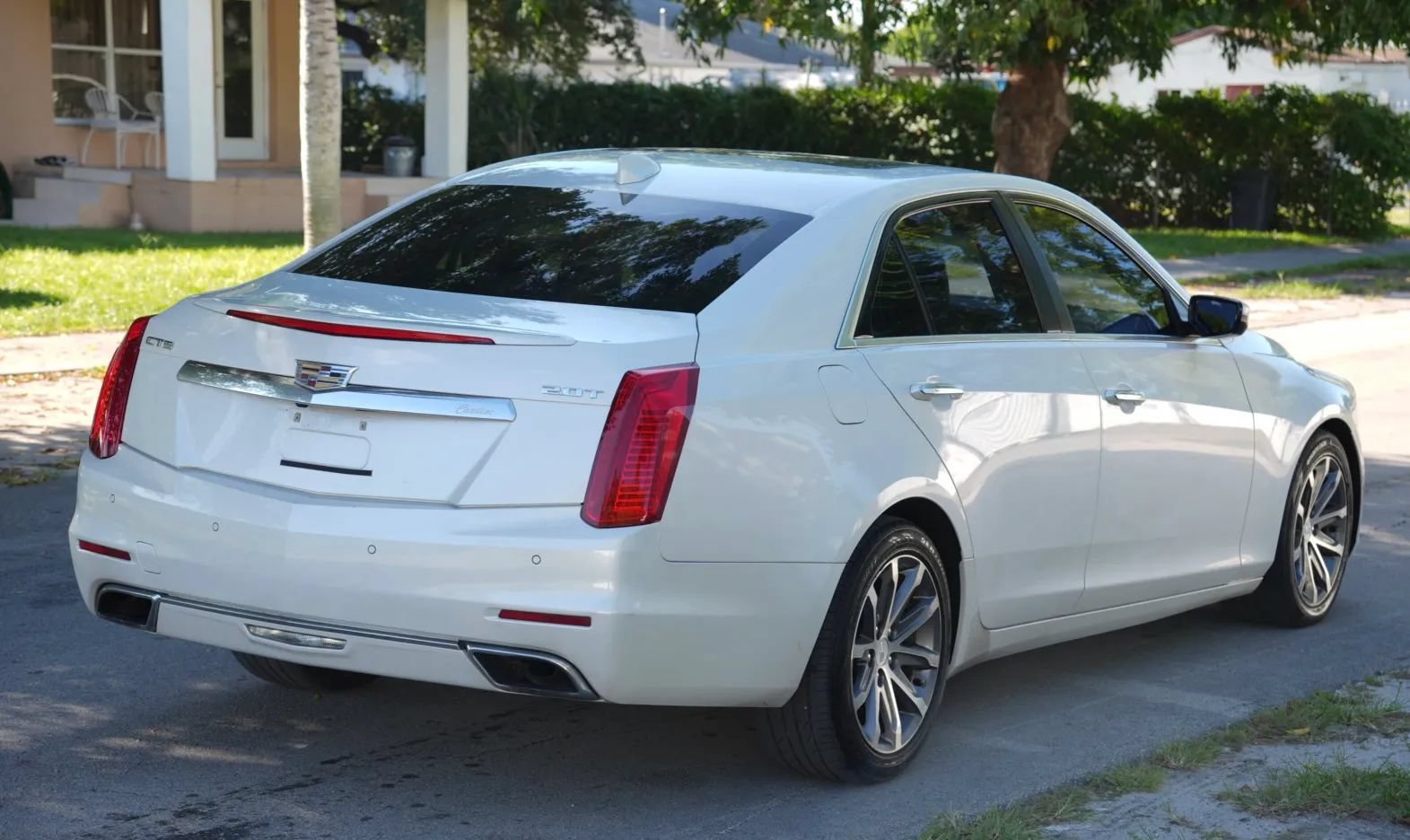 Used 2016 Cadillac CTS Luxury RWD image 6