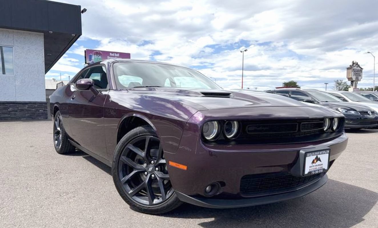 Used 2021 Dodge Challenger SXT w/ Blacktop Package RWD image 1