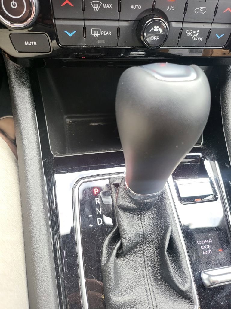 Used 2025 Jeep Compass Limited image 8