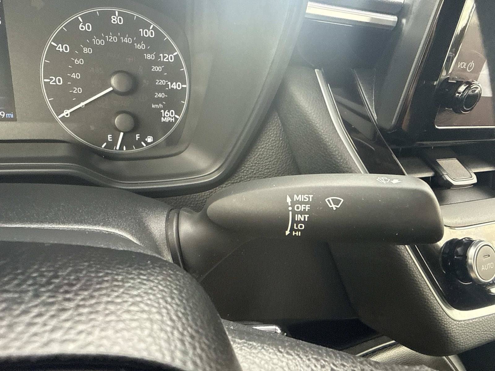 Used 2024 Toyota Corolla LE FWD image 29