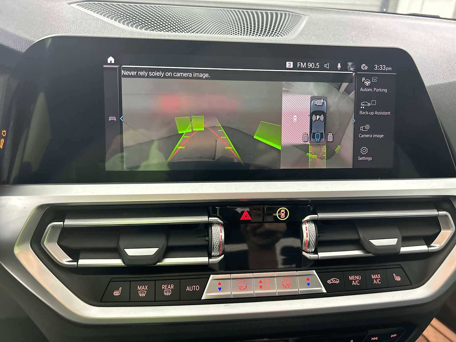 Used 2021 BMW 330e xDrive w/ Premium Package image 24