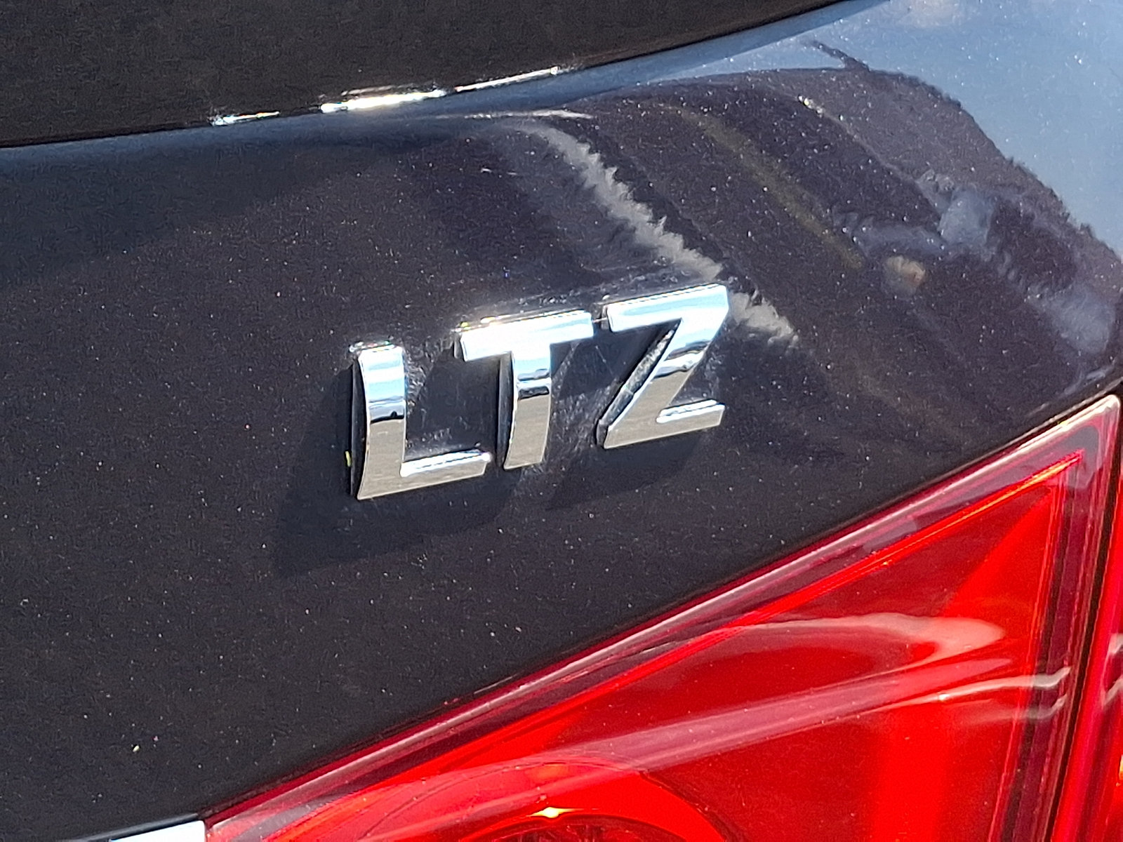 Used 2014 Chevrolet Cruze LTZ w/ Sun, Sound and Sport Package FWD image 31