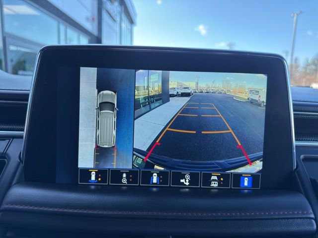 Used 2022 Chevrolet Suburban RST w/ Sport Performance Package image 19