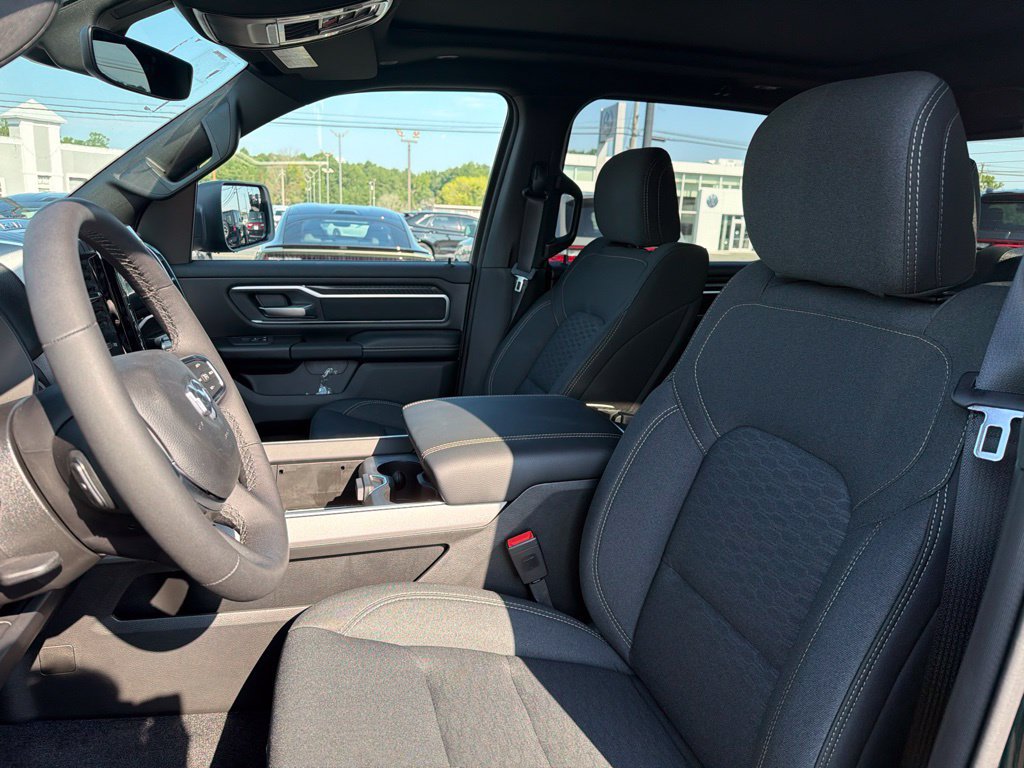 New 2026 RAM 1500 Big Horn AWD/4WD image 16