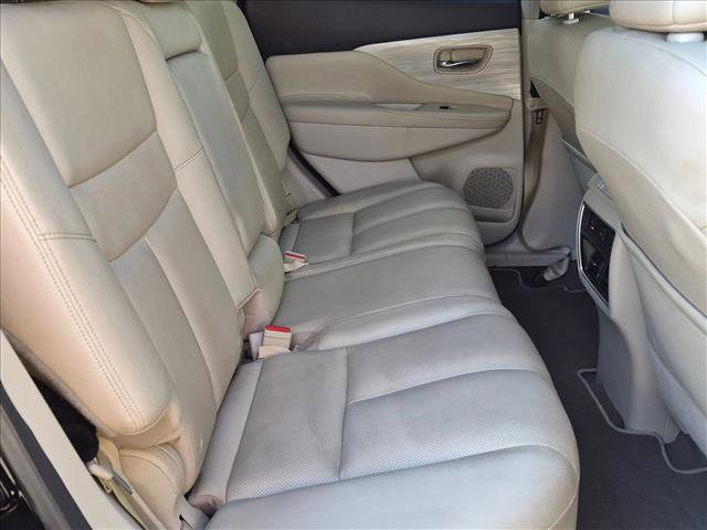 Used 2018 Nissan Murano Platinum FWD image 17