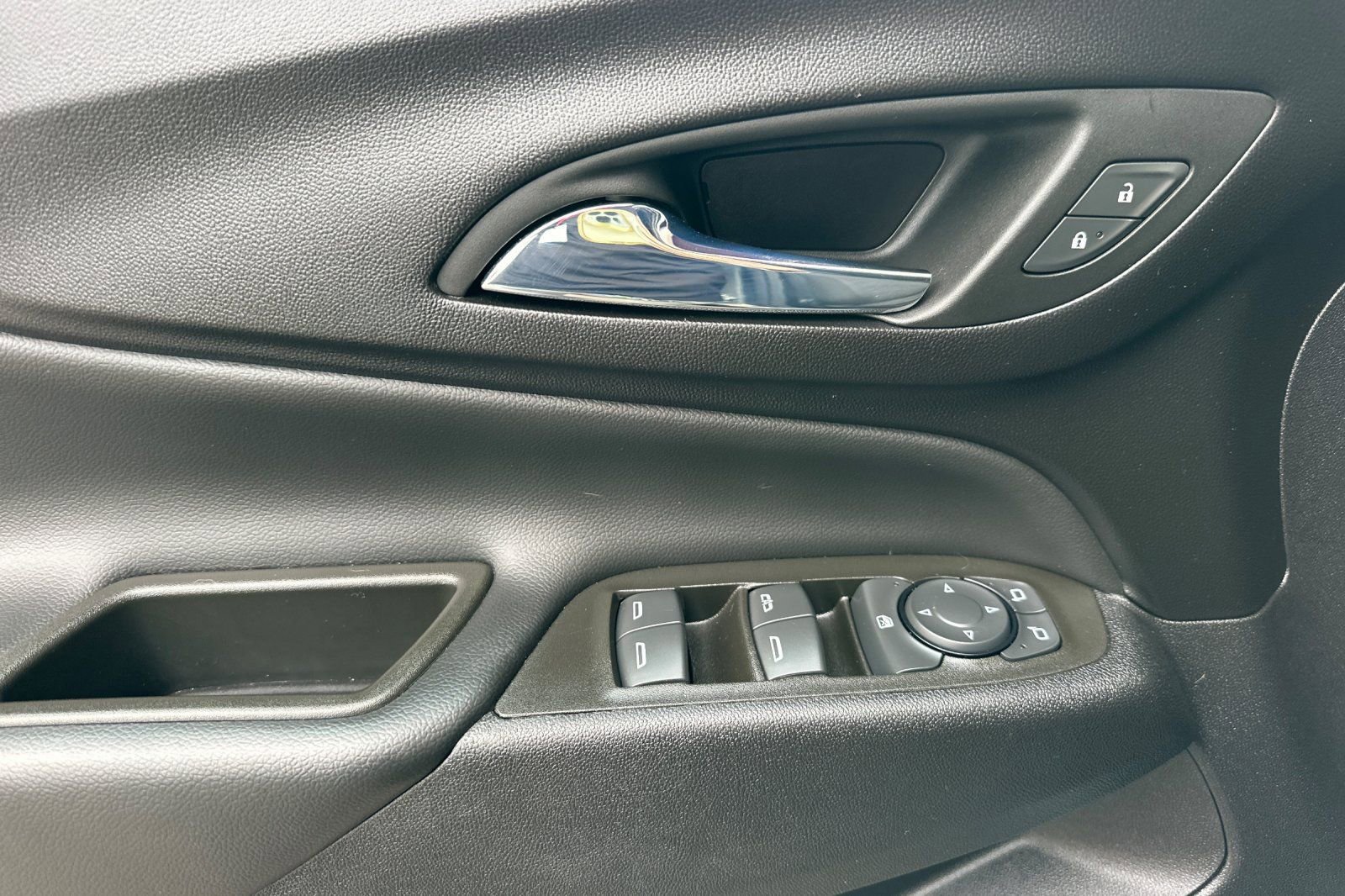 Certified 2024 Chevrolet Equinox LT image 11