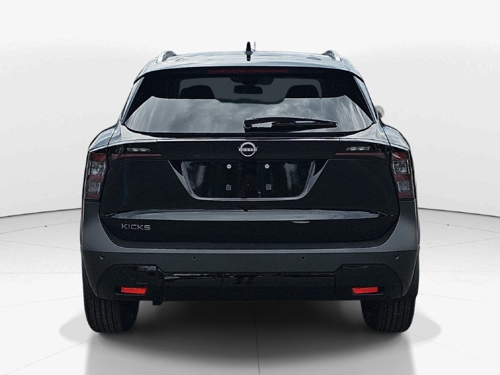 New 2027 Nissan Kicks SR w/ SR Premium Package FWD image 7