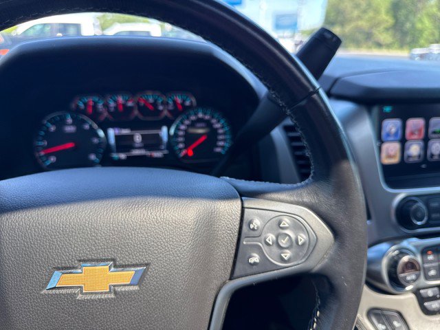 Used 2020 Chevrolet Suburban LT RWD image 35
