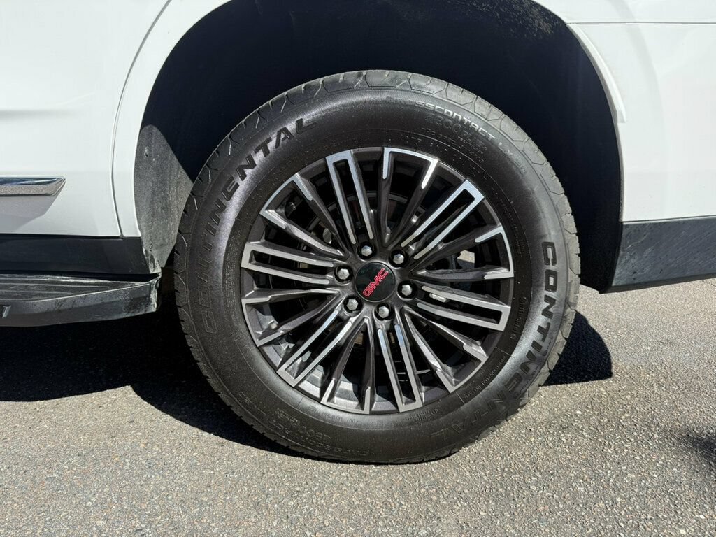 Used 2025 GMC Yukon Elevation RWD image 10