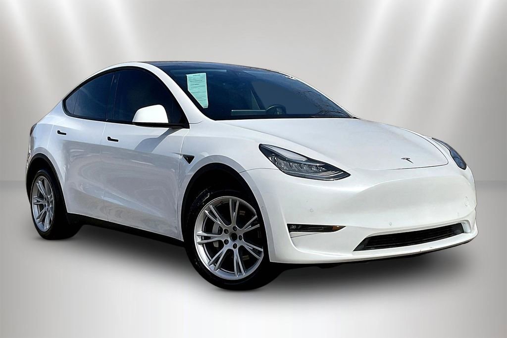 Used 2021 Tesla Model Y Long Range image 3
