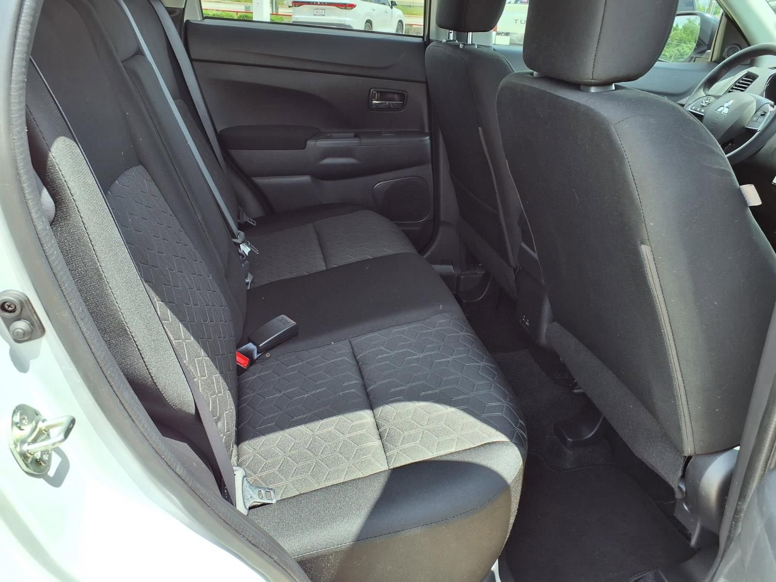 Used 2023 Mitsubishi Outlander Sport LE image 19