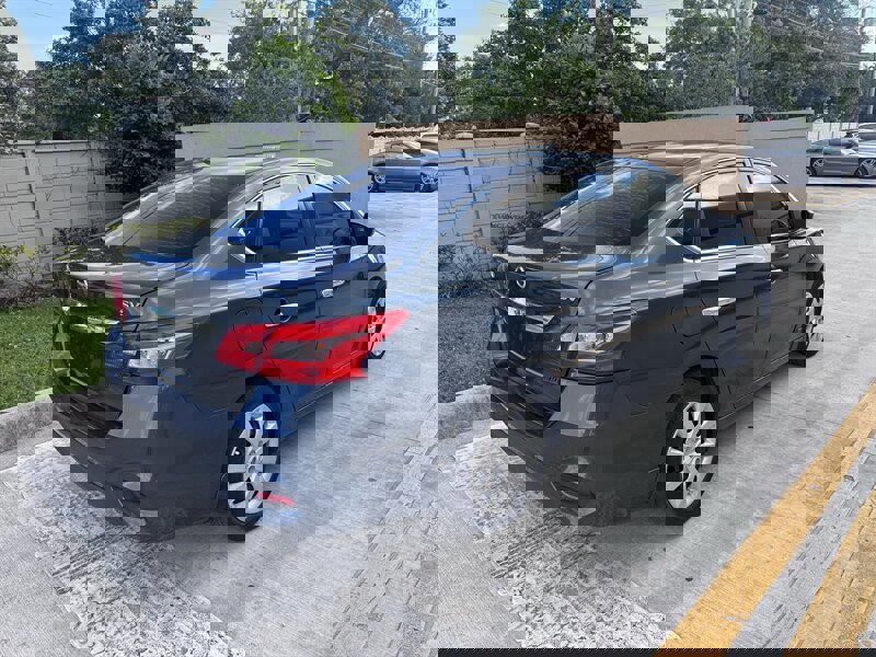 Used 2017 Nissan Sentra SV image 5