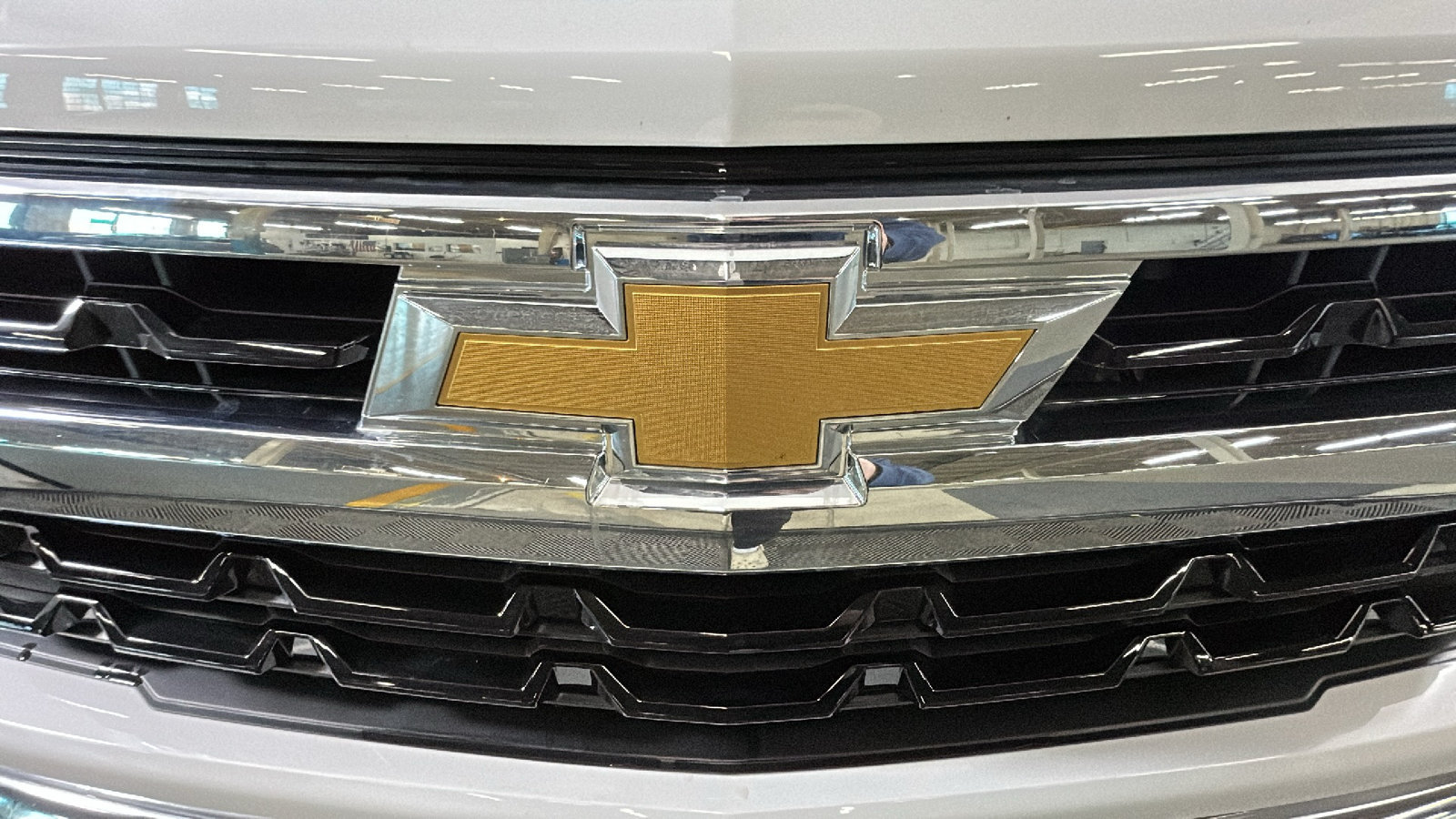 Used 2024 Chevrolet Silverado 1500 LT AWD/4WD image 9
