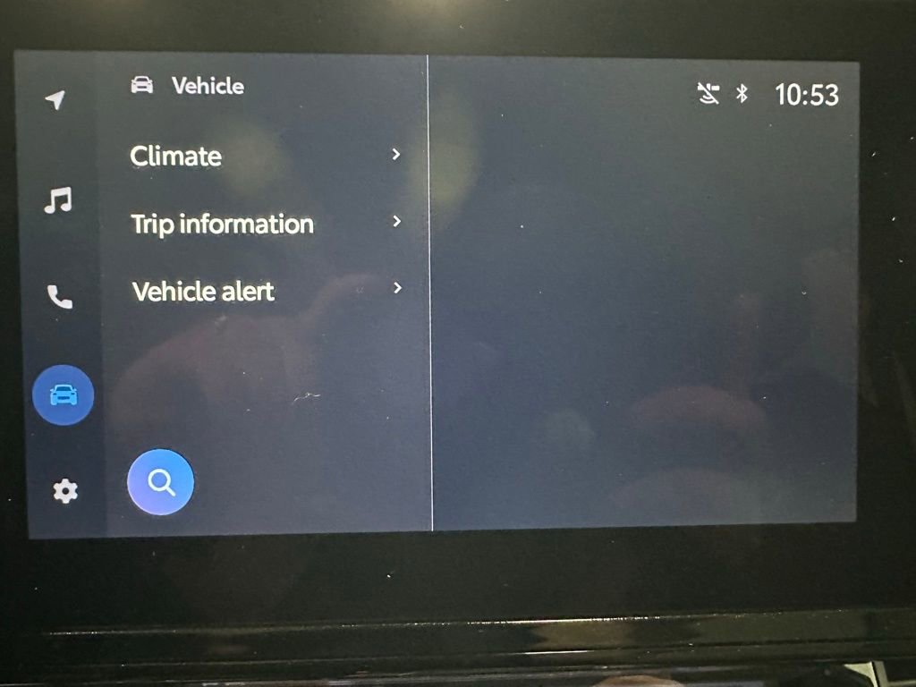 Used 2025 Toyota Sienna LE FWD image 30