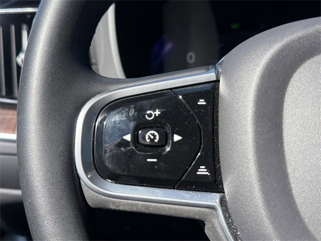 Certified 2023 Volvo XC60 B5 Ultimate image 20