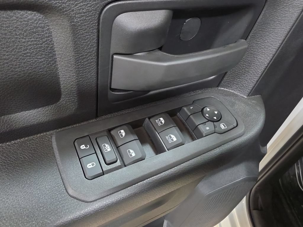 New 2026 RAM 5500 Tradesman w/ Chrome Appearance Group AWD/4WD image 23