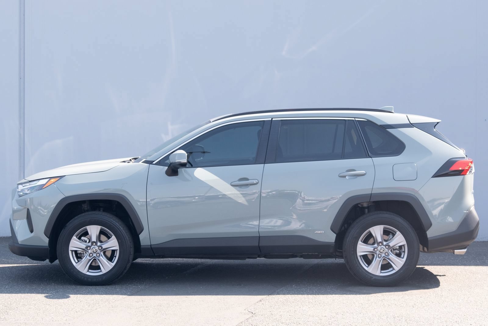 Used 2023 Toyota RAV4 XLE w/ Convenience Package AWD/4WD image 28