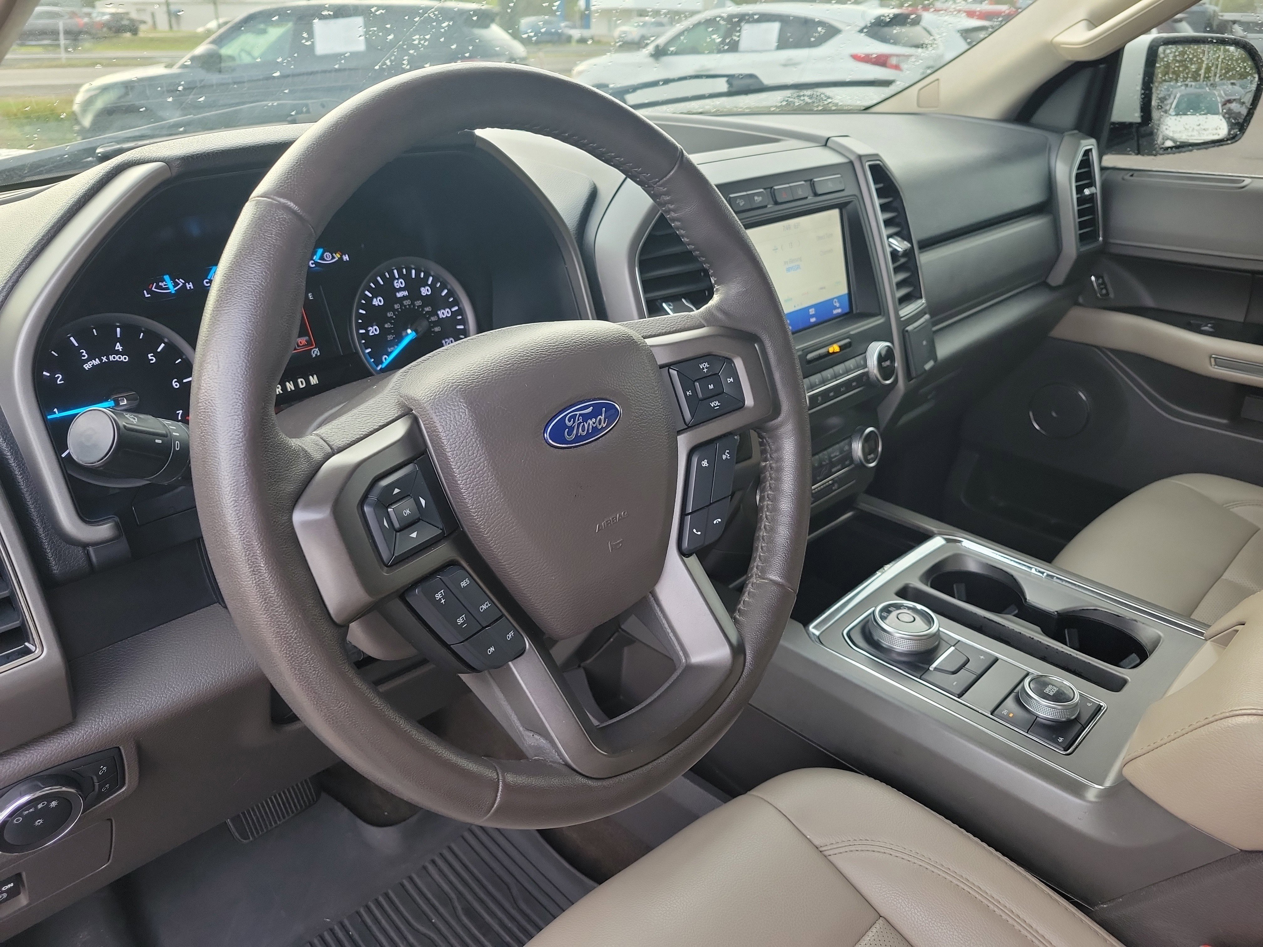 Used 2020 Ford Expedition XLT w/ FX4 Off-Road Package AWD/4WD image 21