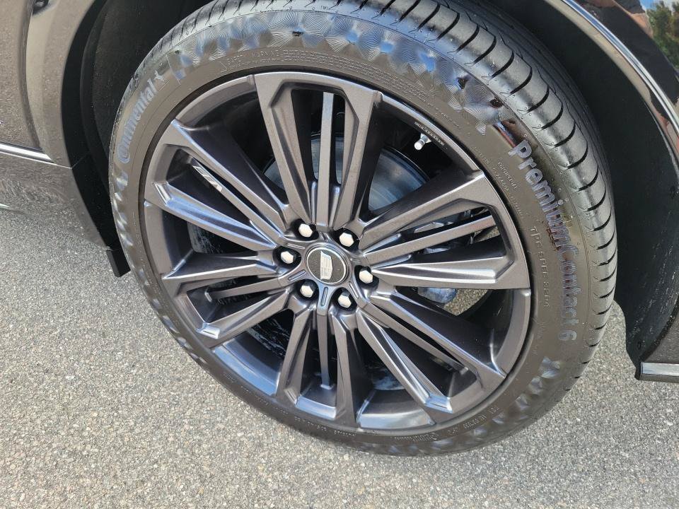 Certified 2026 Cadillac Lyriq V AWD/4WD image 23