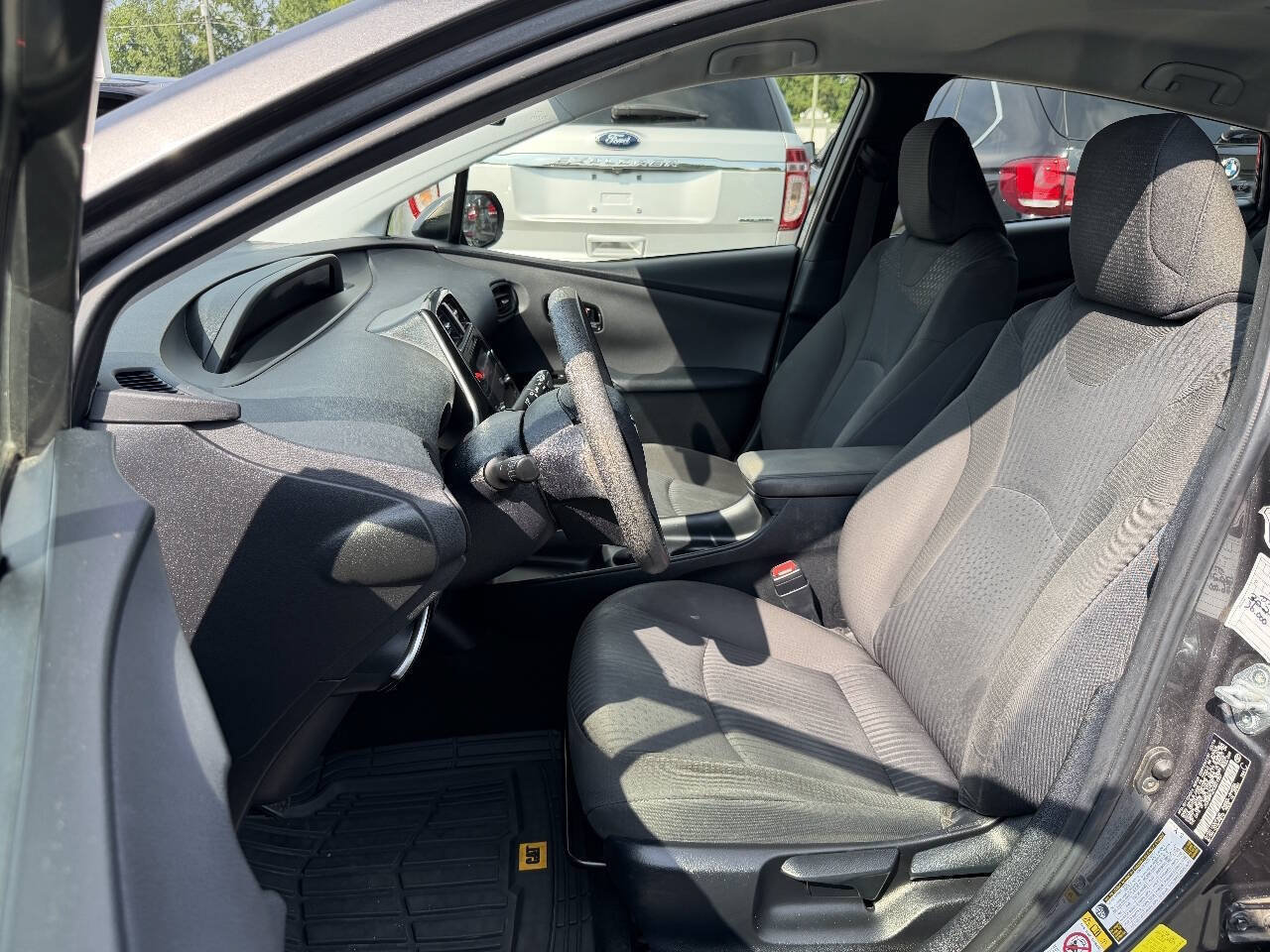Used 2016 Toyota Prius Two FWD image 8