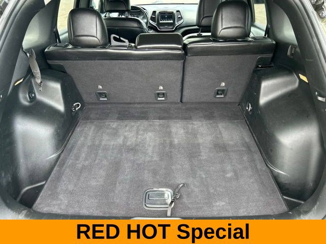 Used 2019 Jeep Cherokee Latitude Plus AWD/4WD image 41