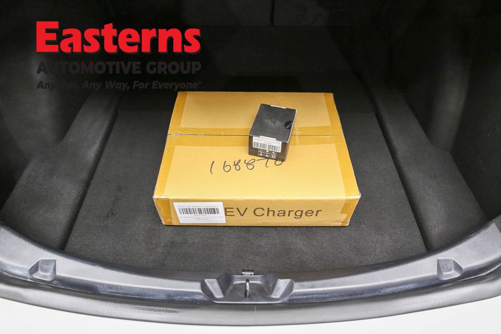 Used 2018 Tesla Model 3 Long Range image 9