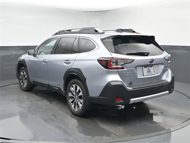 Used 2023 Subaru Outback Touring XT image 6