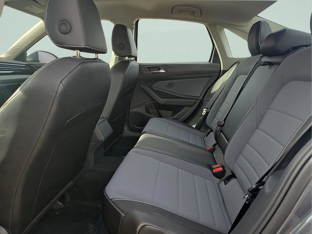 New 2026 Volkswagen Jetta SE image 10