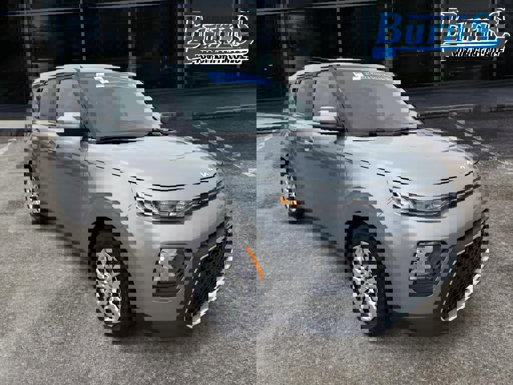 Used 2022 Kia Soul LX image 1