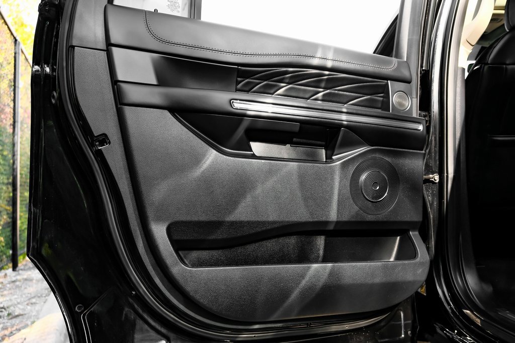 Used 2021 Ford Expedition Max Platinum image 50