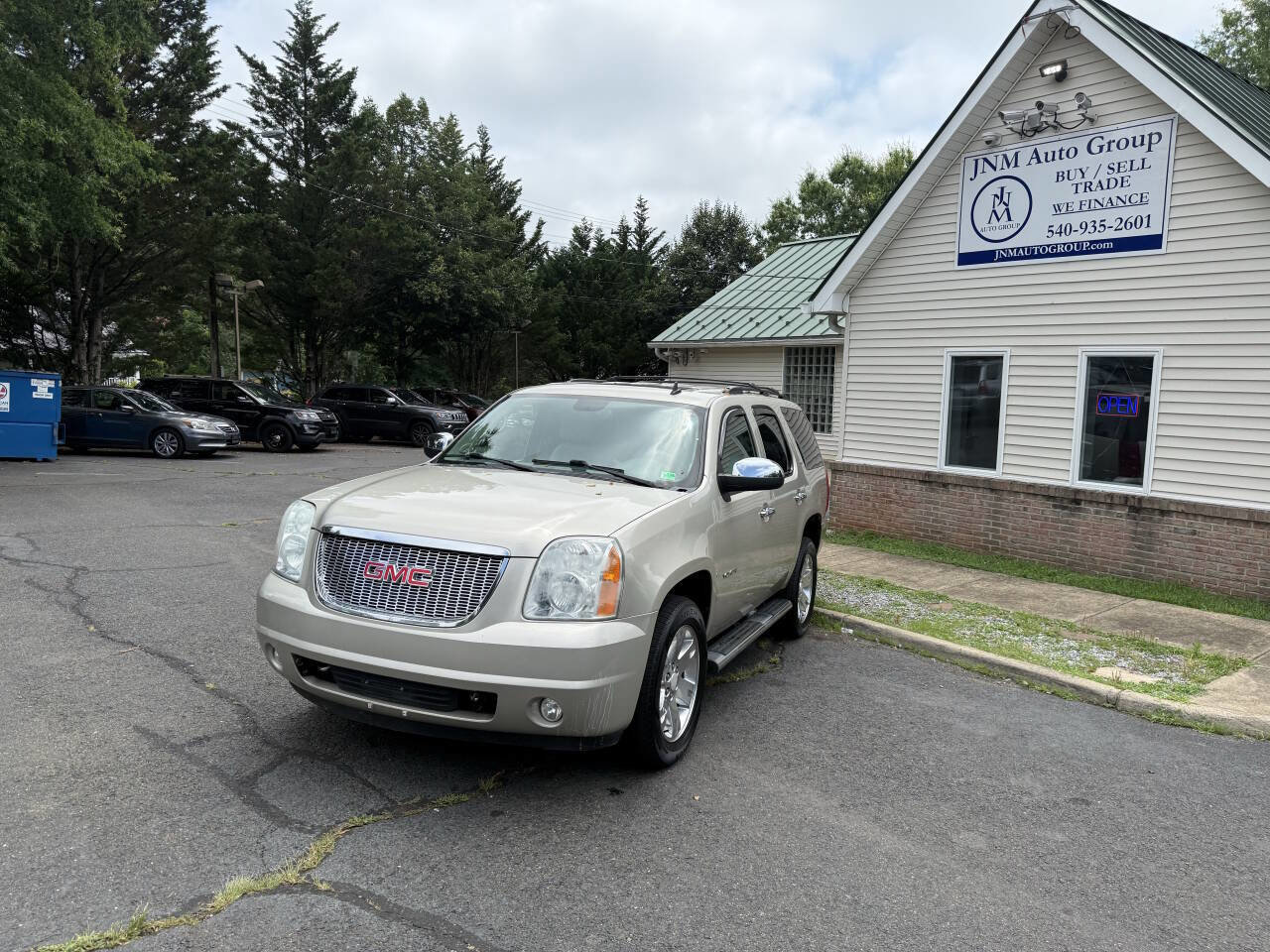 Used 2013 GMC Yukon SLT image 3