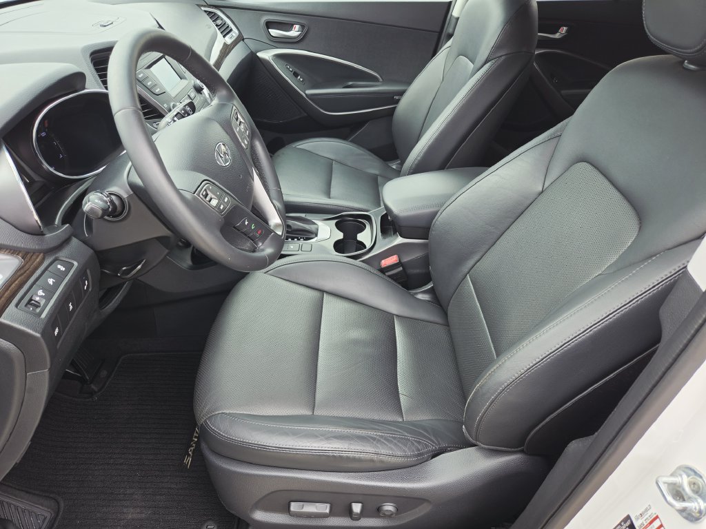 Used 2015 Hyundai Santa Fe Limited AWD/4WD image 14