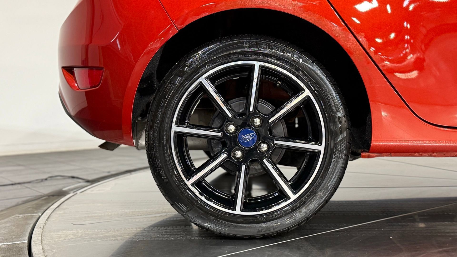 Used 2018 Ford Fiesta SE image 20