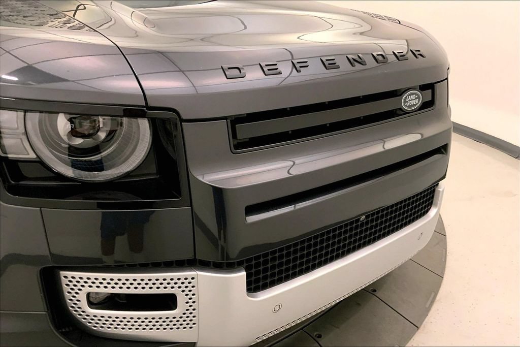 Used 2024 Land Rover Defender 110 S AWD/4WD image 29