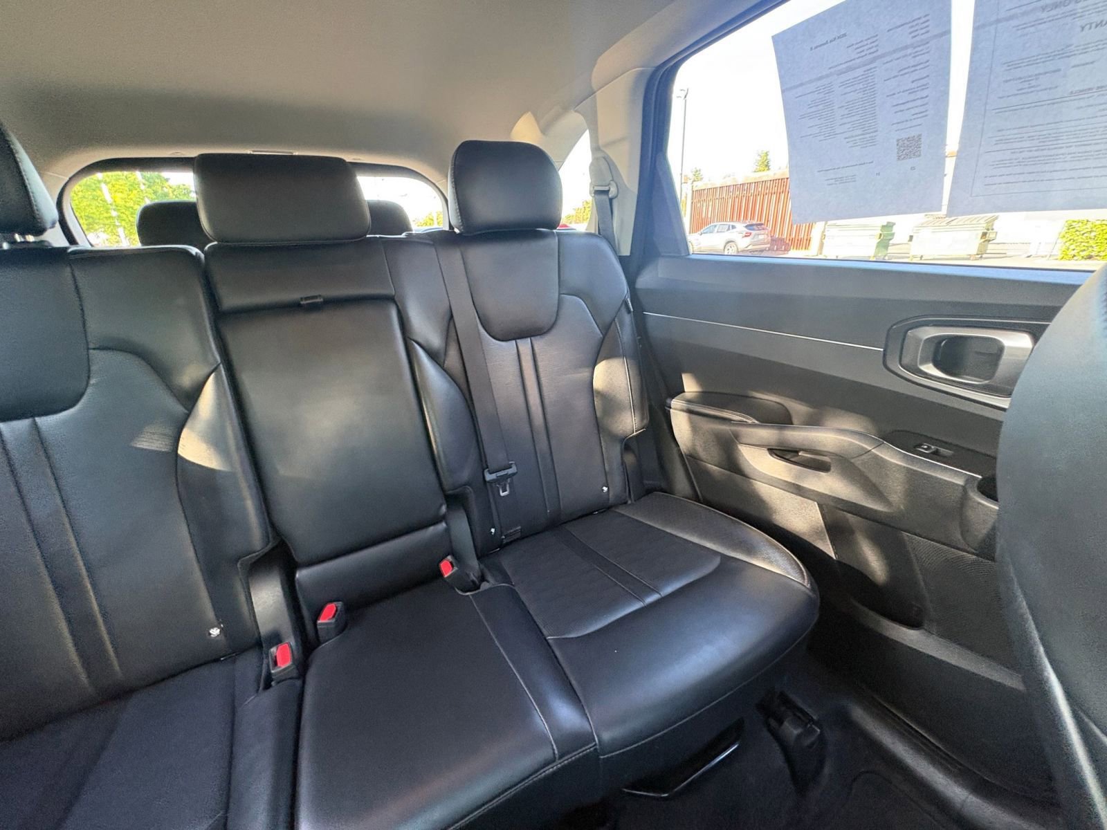 Used 2024 Kia Sorento S FWD image 40