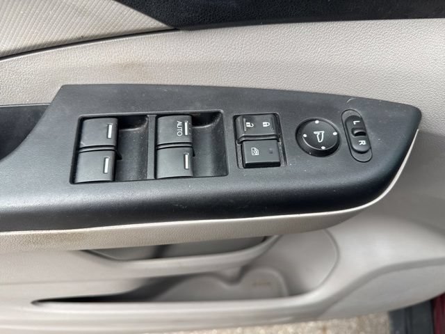 Used 2014 Honda CR-V LX image 16