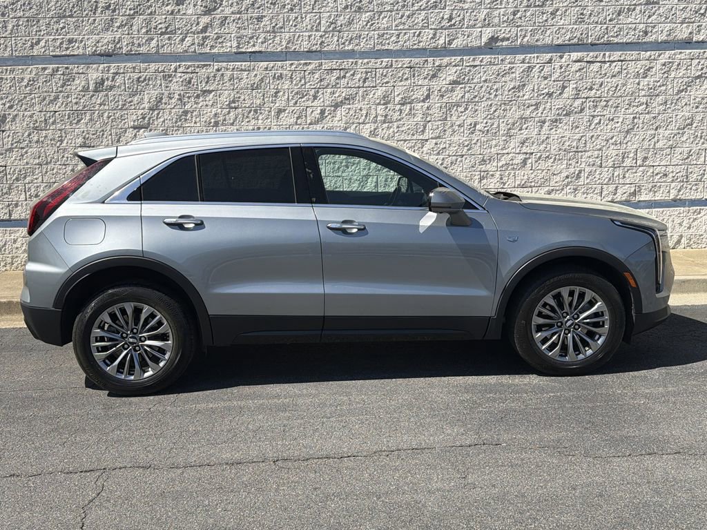 Certified 2025 Cadillac XT4 Premium Luxury image 10