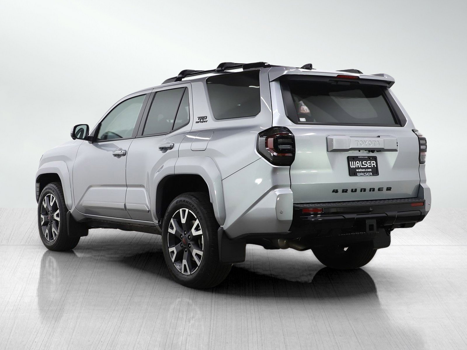Used 2025 Toyota 4Runner TRD Sport Premium image 3