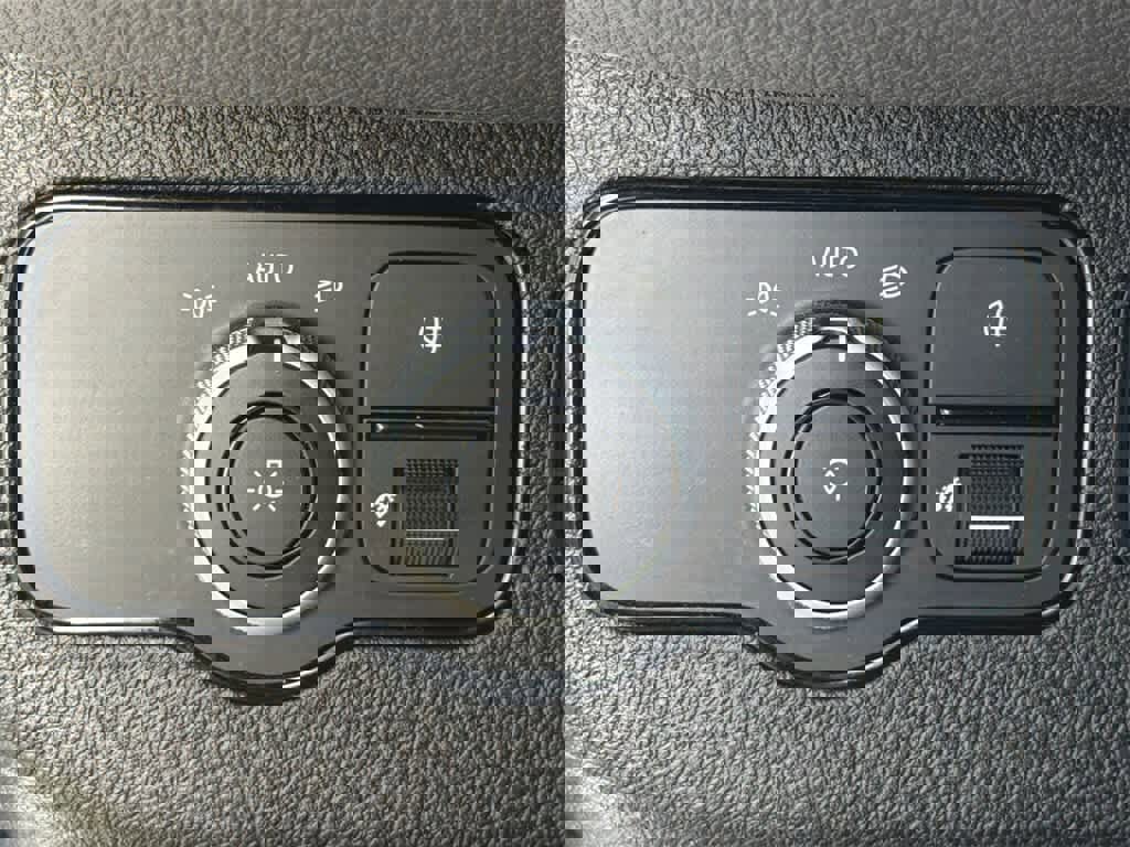 Used 2025 Mercedes-Benz Sprinter 2500 image 23