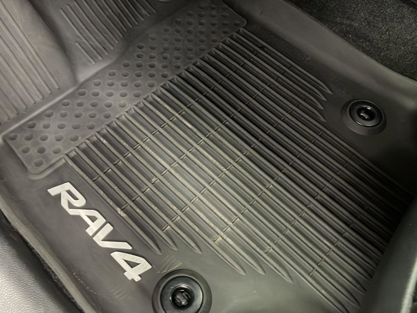 Used 2023 Toyota RAV4 XSE w/ Weather Package image 19