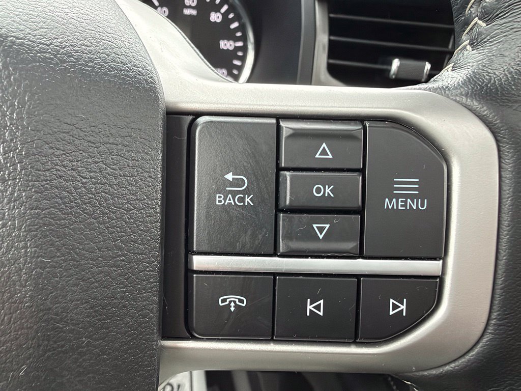 Used 2024 Ford Expedition XLT AWD/4WD image 32