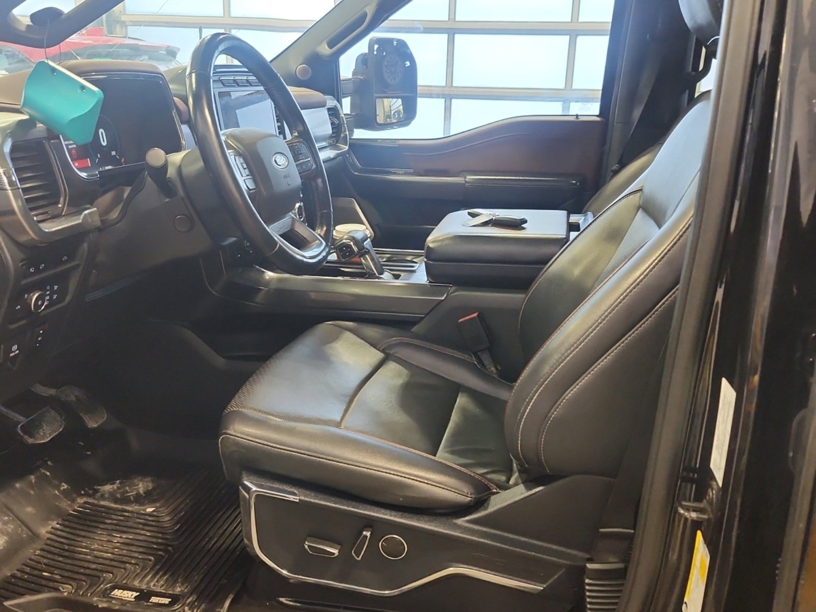 Used 2021 Ford F150 Lariat w/ Equipment Group 502A High image 10