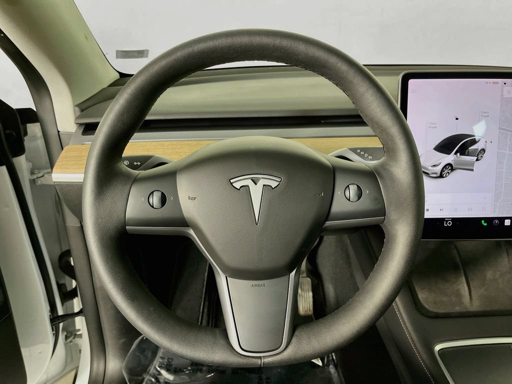 Used 2021 Tesla Model Y Long Range AWD/4WD image 12