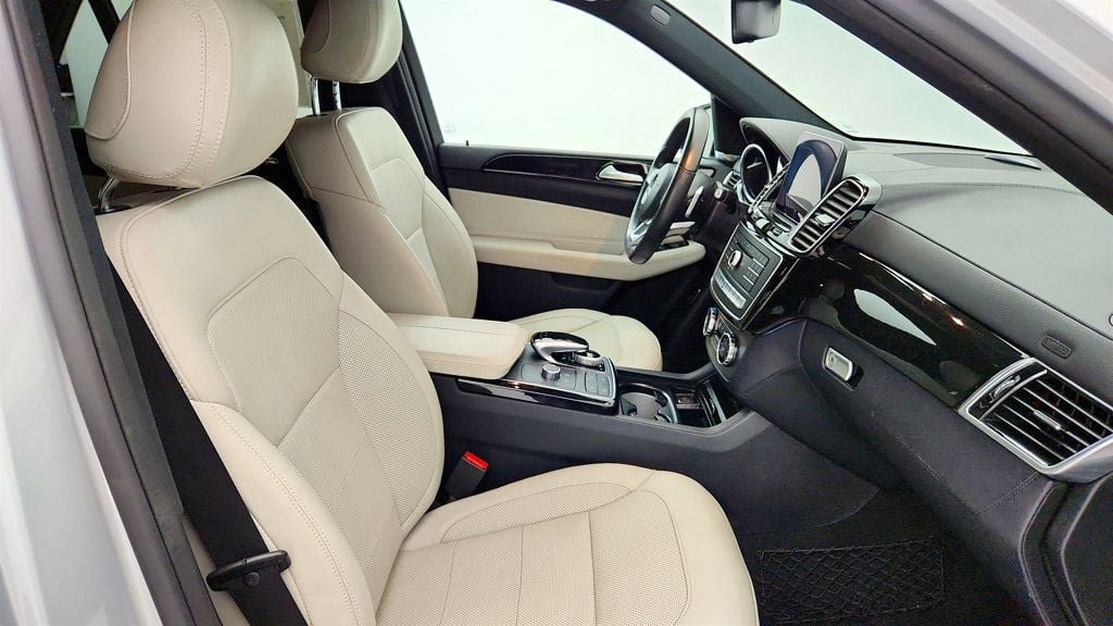 Used 2018 Mercedes-Benz GLE 43 AMG 4MATIC image 23